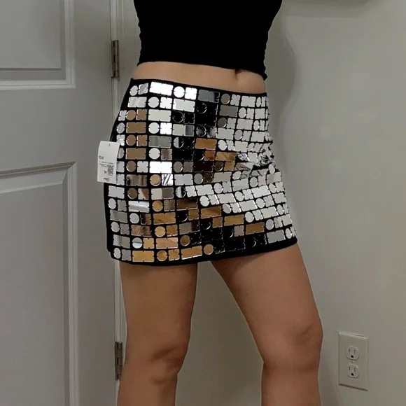 Sequin Mini Skirt in Black and Silver - Picture 4 of 10